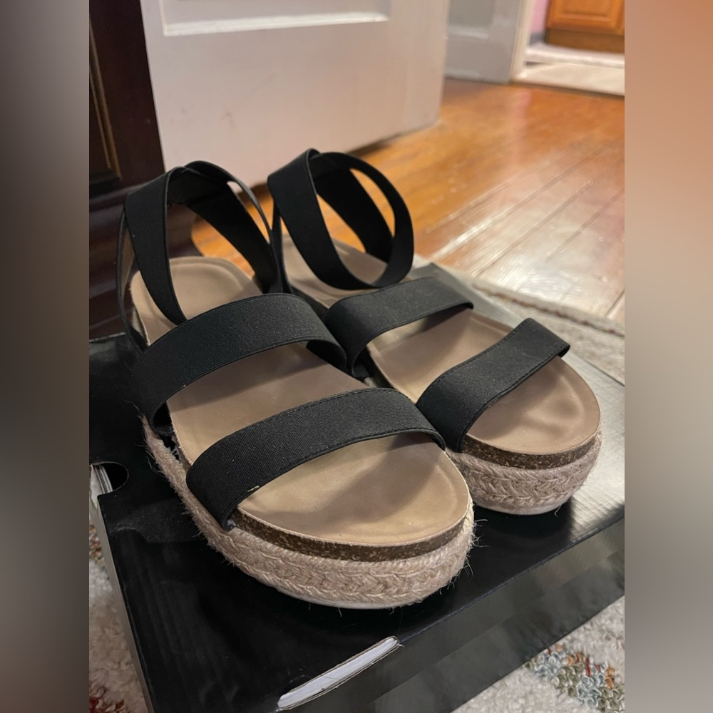 Torrid strapped wedge sandals Size 10